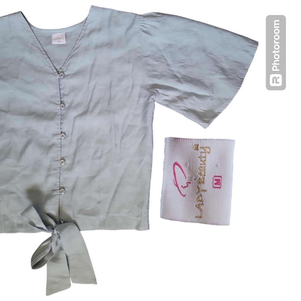 LADY BEAUTY PALE GREEN TOP - M